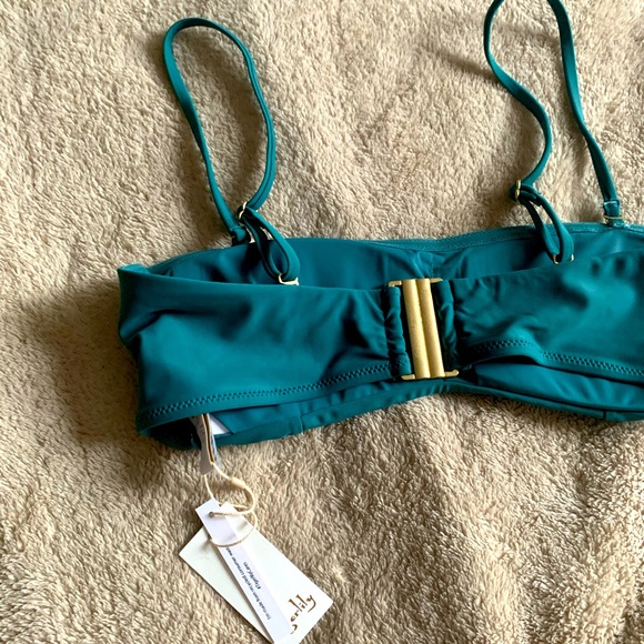 NWT Tiger Lily Bikini Top - Picture 2 of 5